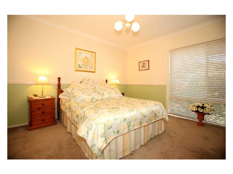 37 Sapphire Crescent, Sapphire Beach NSW 2450
