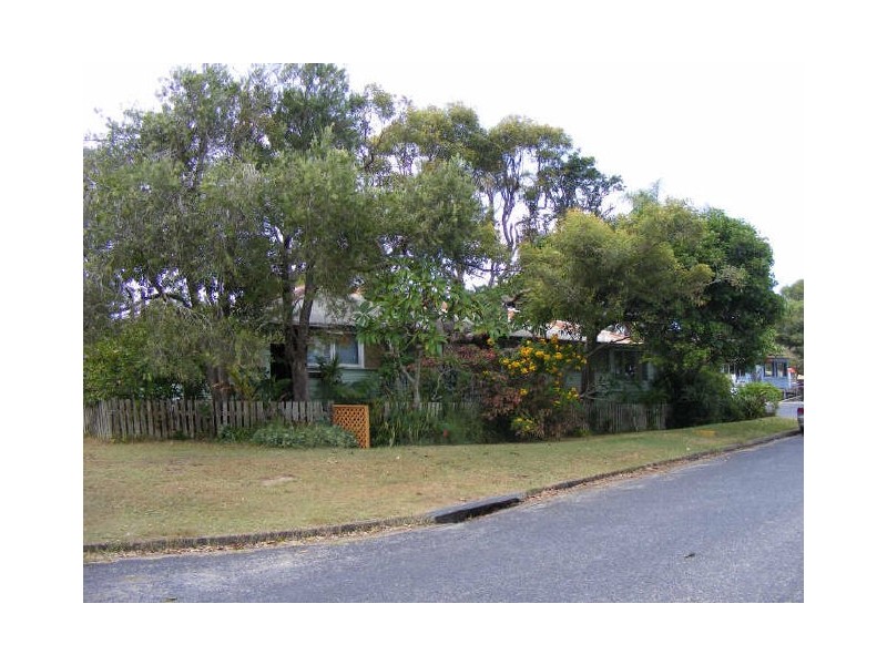 17 Winter Avenue, Mylestom NSW 2454