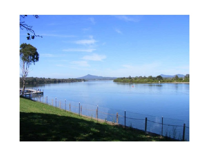 17 Winter Avenue, Mylestom NSW 2454