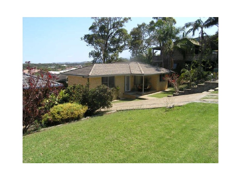 72 Manning Avenue, Coffs Harbour NSW 2450