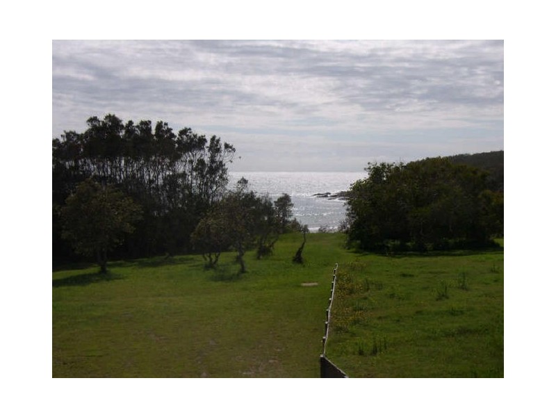 11 Fuller Street, Arrawarra NSW 2456