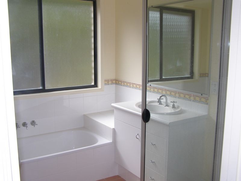 15 Azure Avenue, Emerald Beach NSW 2456