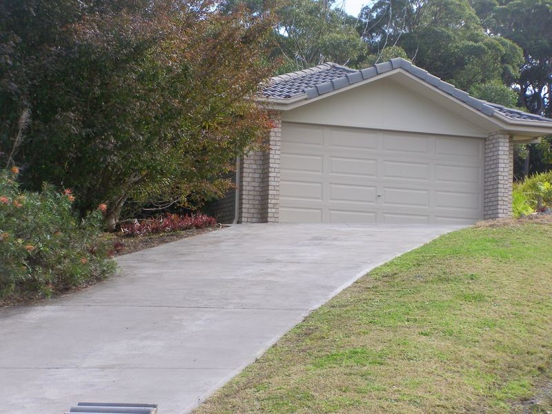 15 Azure Avenue, Emerald Beach NSW 2456