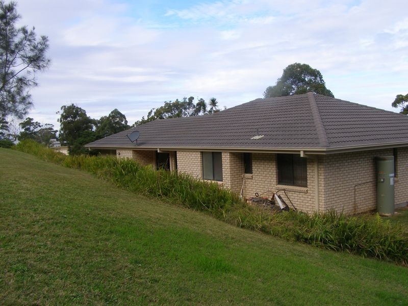 15 Azure Avenue, Emerald Beach NSW 2456