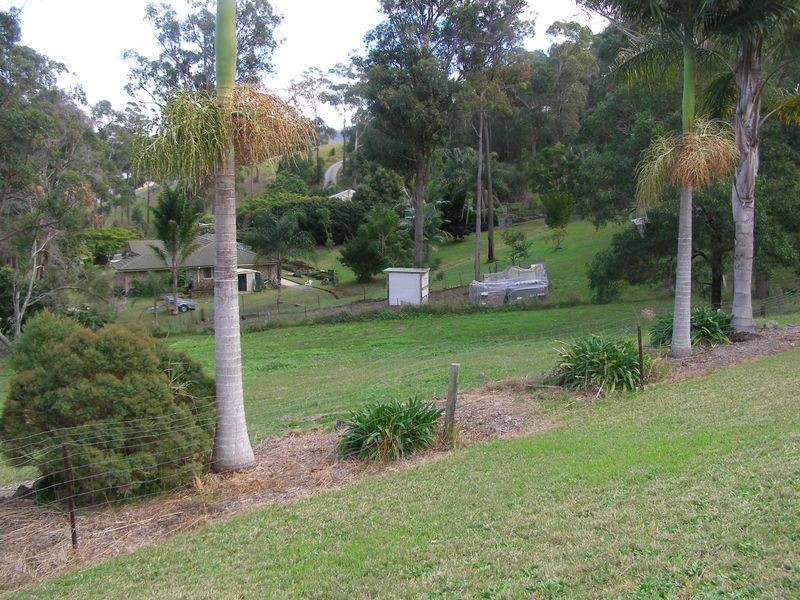 15 Azure Avenue, Emerald Beach NSW 2456