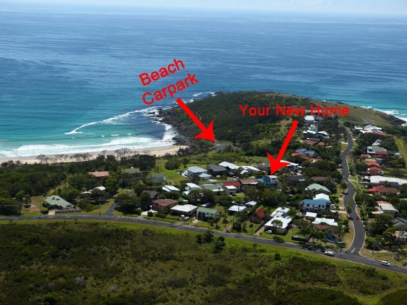 14 Fuller Street, Arrawarra Headland NSW 2456