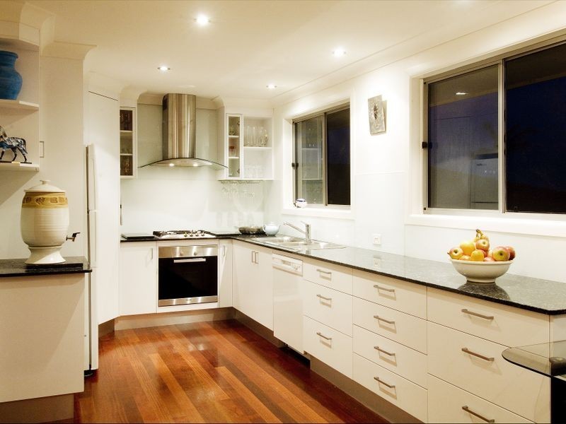11 Sapphire Crescent, Sapphire Beach NSW 2450