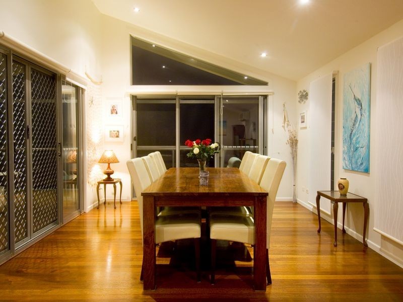11 Sapphire Crescent, Sapphire Beach NSW 2450