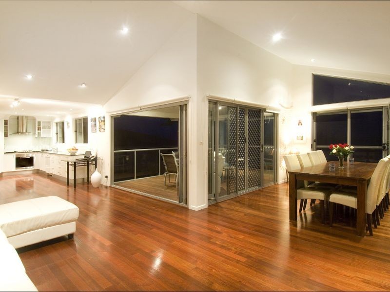 11 Sapphire Crescent, Sapphire Beach NSW 2450