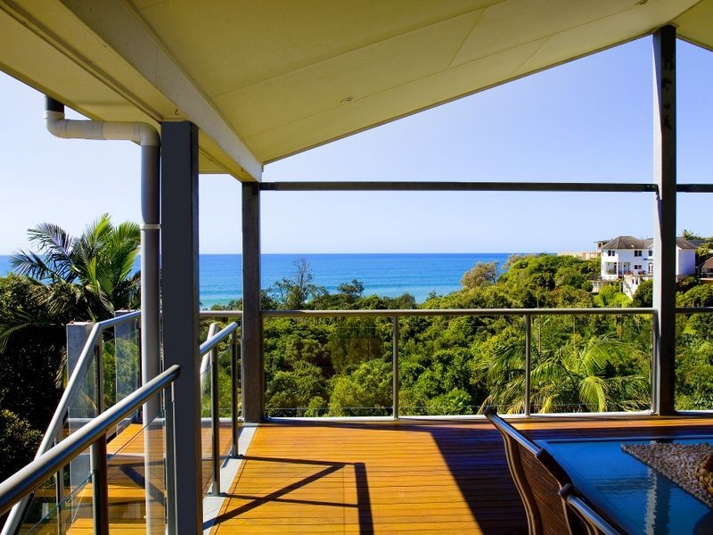 11 Sapphire Crescent, Sapphire Beach NSW 2450