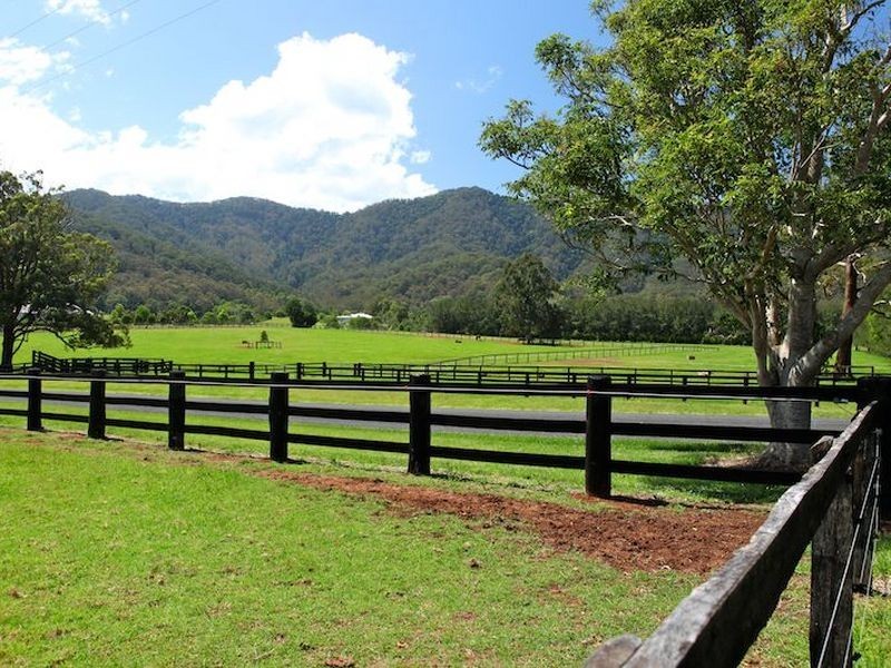 279 Crossmaglen Road Crossmaglen, Coffs Harbour NSW 2450