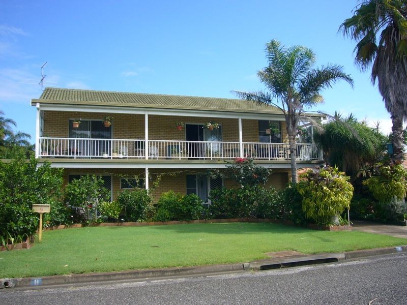 9 Kimpton St, Stuarts Point NSW 2441