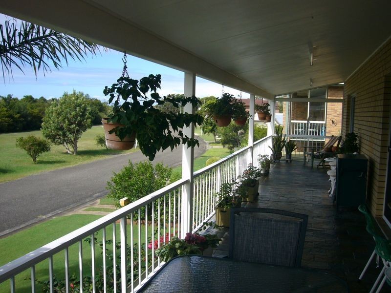 9 Kimpton St, Stuarts Point NSW 2441