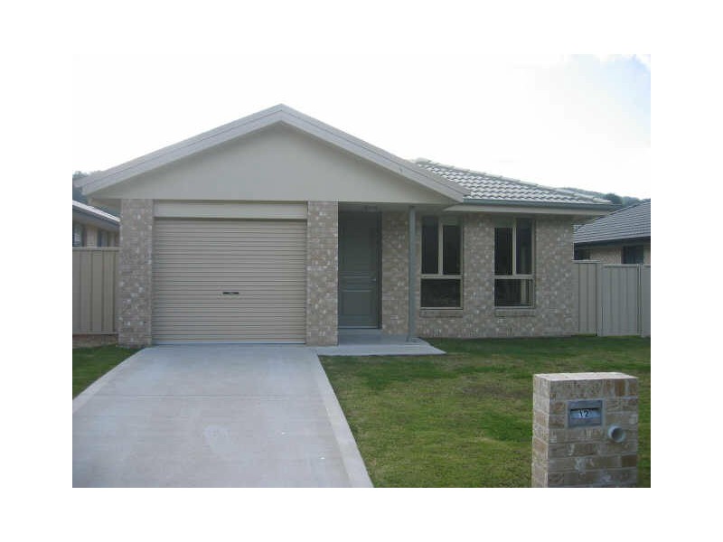12 Carrall Close, Coffs Harbour NSW 2450