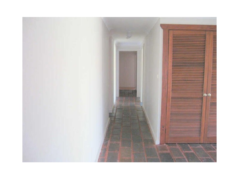 17 Beacon Crescent, Emerald Beach NSW 2456