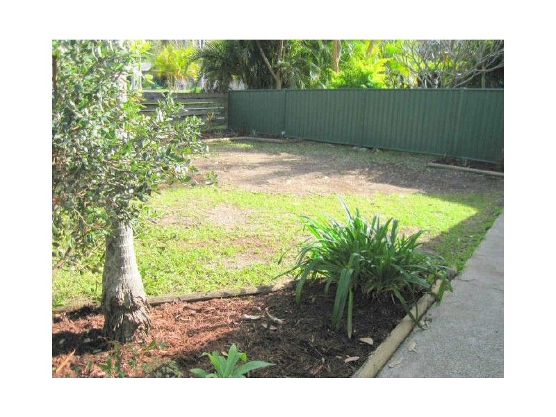 17 Beacon Crescent, Emerald Beach NSW 2456