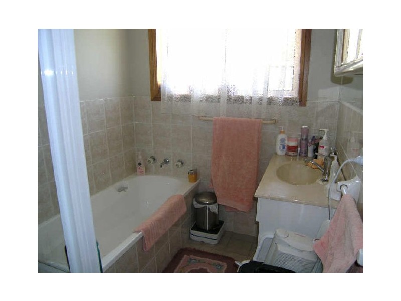 2B Azalea Avenue, Coffs Harbour NSW 2450