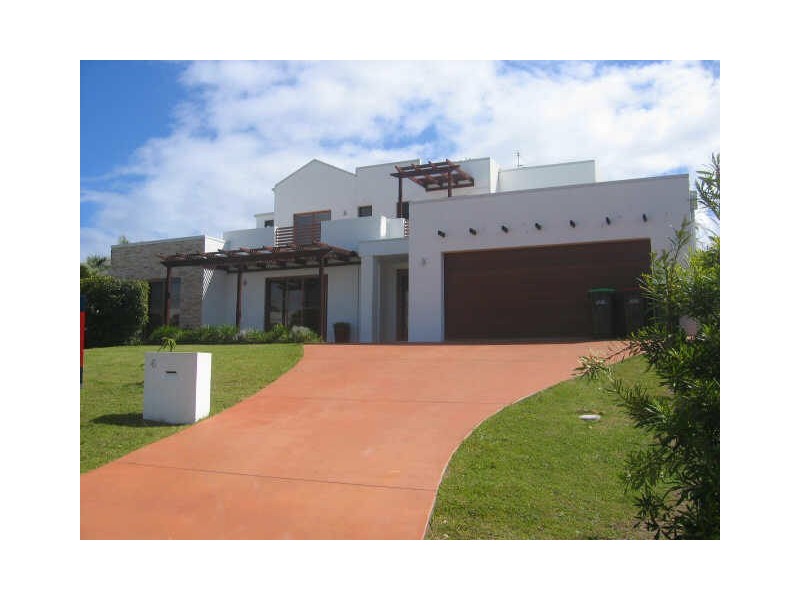 6 Waverider Cove, Safety Beach NSW 2456