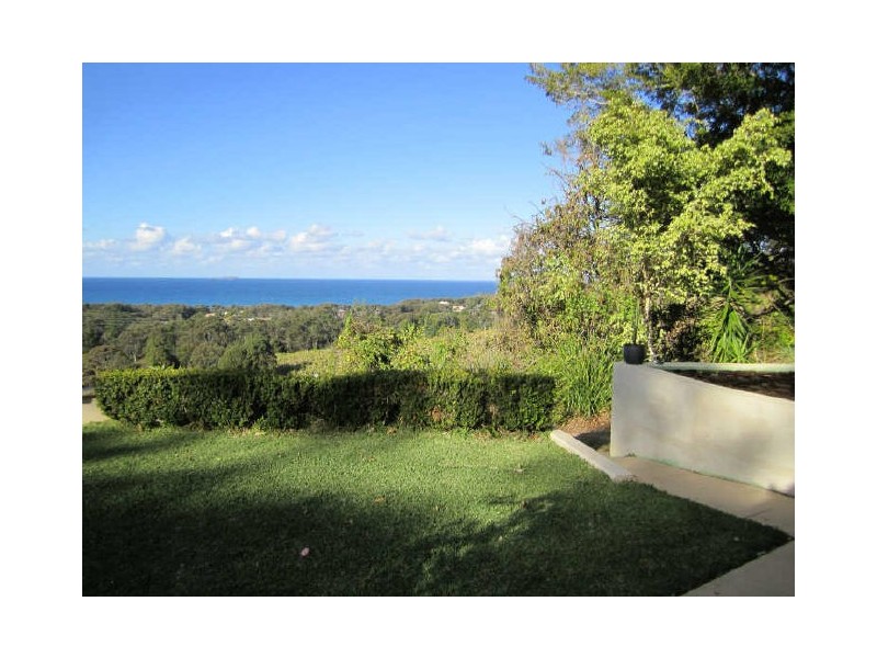 40 The Mountain Way, Sapphire Beach NSW 2450