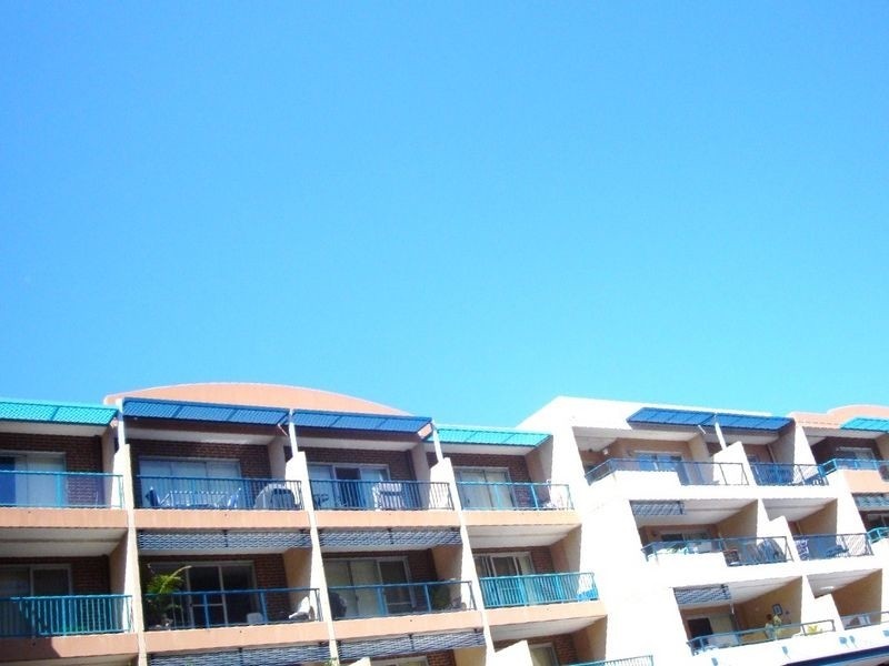 17/1-3 Sturdee Parade, Dee Why NSW 2099