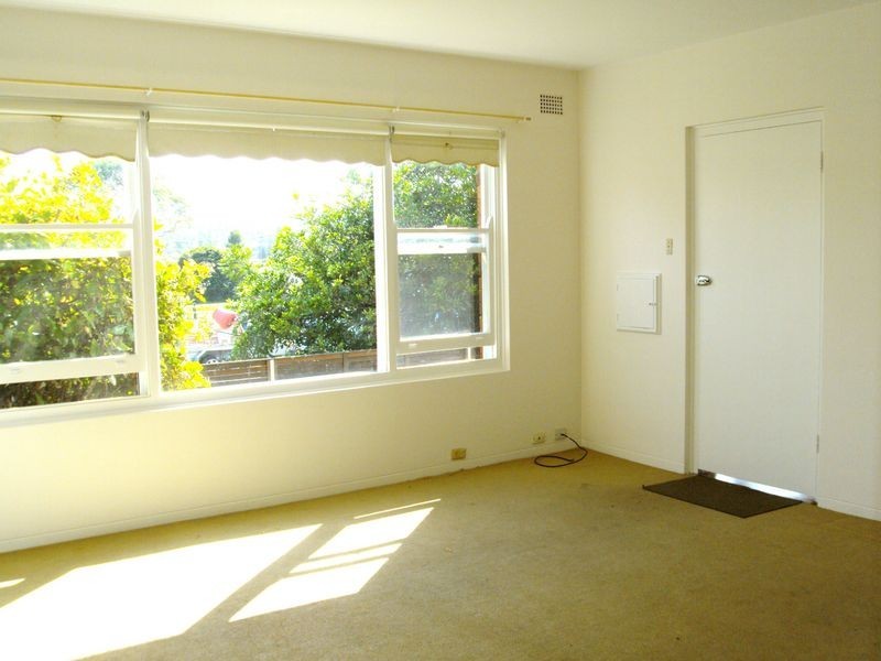 1/21 Stewart Avenue, Curl Curl NSW 2096