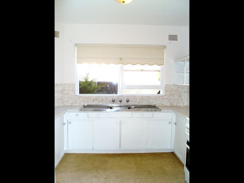 1/21 Stewart Avenue, Curl Curl NSW 2096