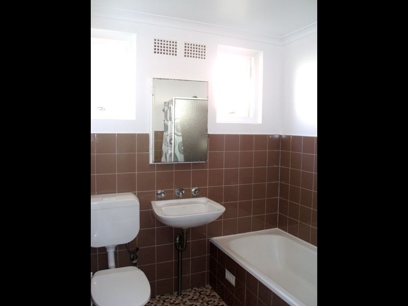 1/21 Stewart Avenue, Curl Curl NSW 2096