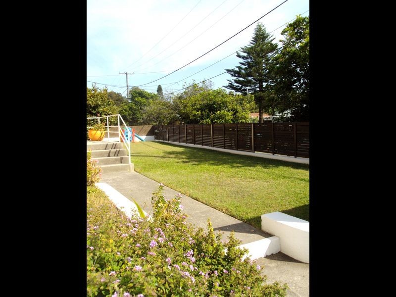 1/21 Stewart Avenue, Curl Curl NSW 2096