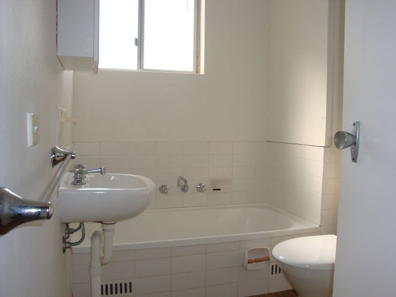 17/52-56 The Crescent, Dee Why NSW 2099