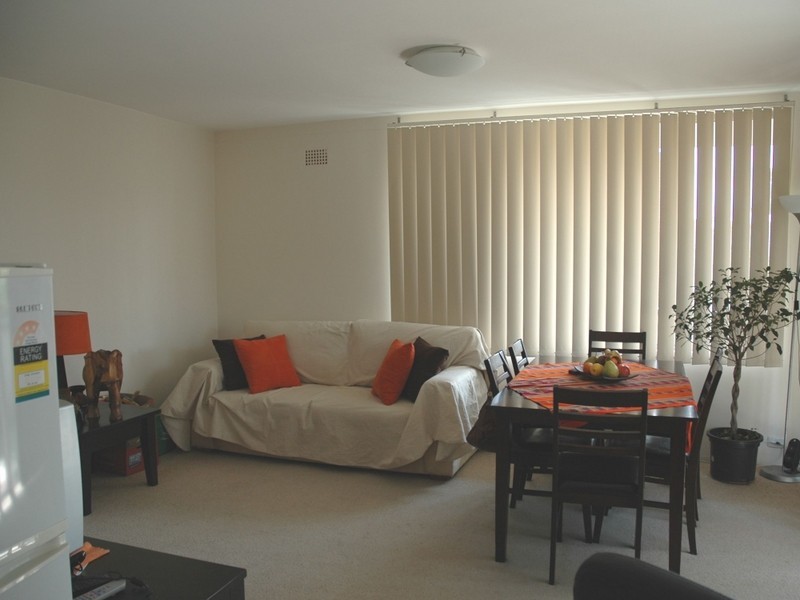 8/16 Wheeler Parade, Dee Why NSW 2099