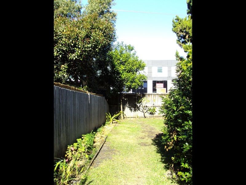 30 Old Pittwater Road, Brookvale NSW 2100