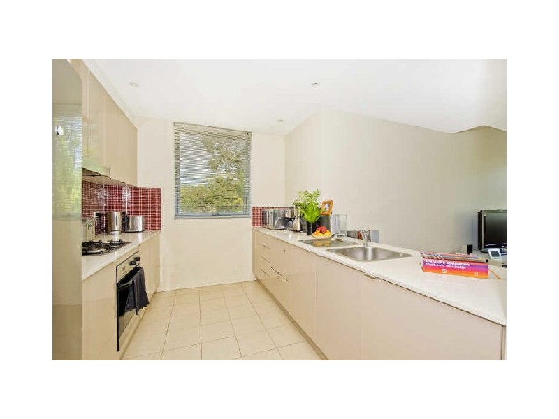 C3/31-37 Pacific Parade, Dee Why NSW 2099