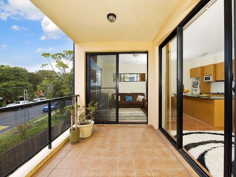 18/1-5 The Crescent, Dee Why NSW 2099