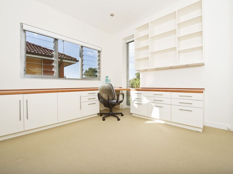 7 Robertson Road, North Curl Curl NSW 2099