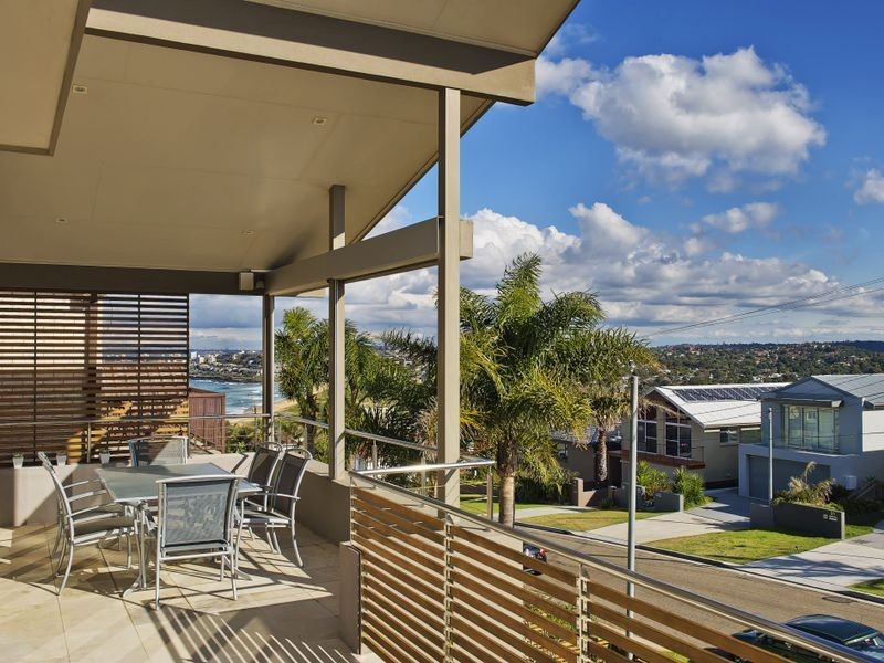 7 Robertson Road, North Curl Curl NSW 2099