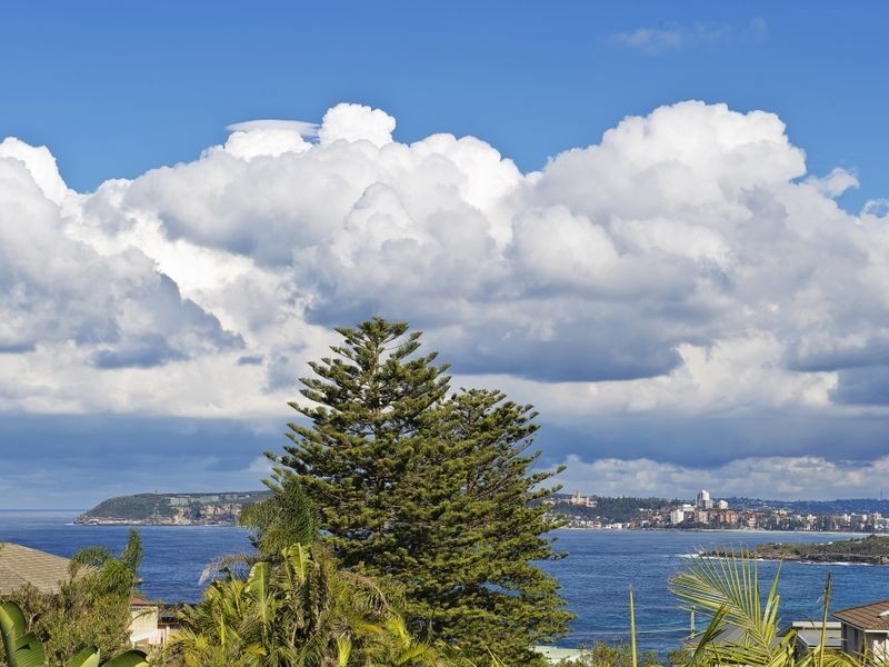 7 Robertson Road, North Curl Curl NSW 2099