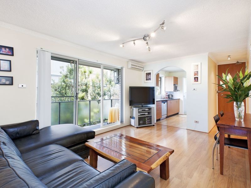 4/25 Sturdee Parade, Dee Why NSW 2099