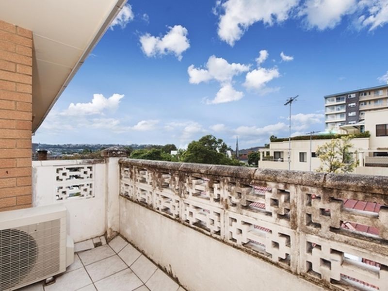 6/43 Oaks Avenue, Dee Why NSW 2099