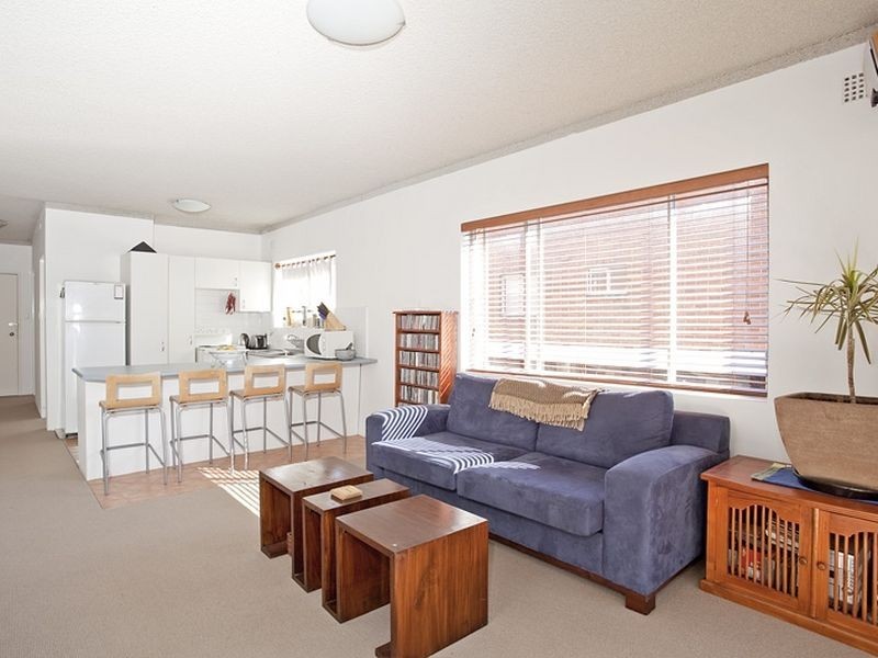 2/68 Crown Road, Queenscliff NSW 2096