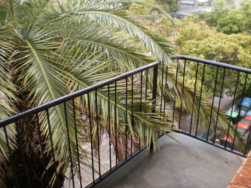 15/1 Hawkesbury Avenue, Dee Why NSW 2099