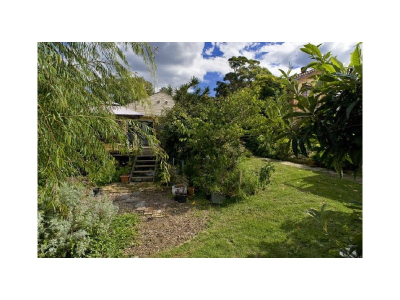 35 Warraba Road, North Narrabeen NSW 2101