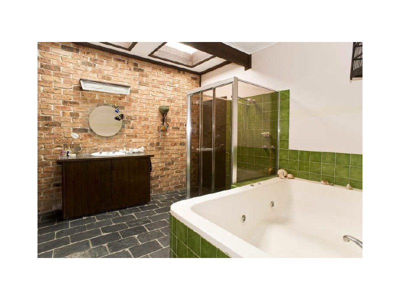 35 Warraba Road, North Narrabeen NSW 2101