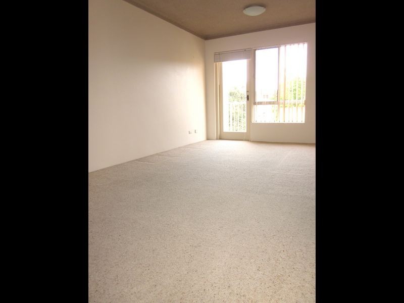 9/6 Kempsey Close, Dee Why NSW 2099