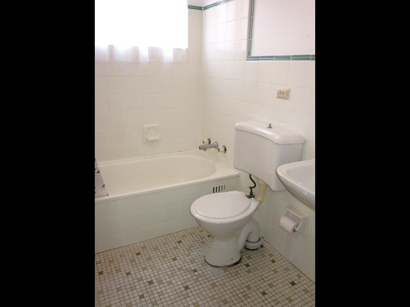 9/6 Kempsey Close, Dee Why NSW 2099