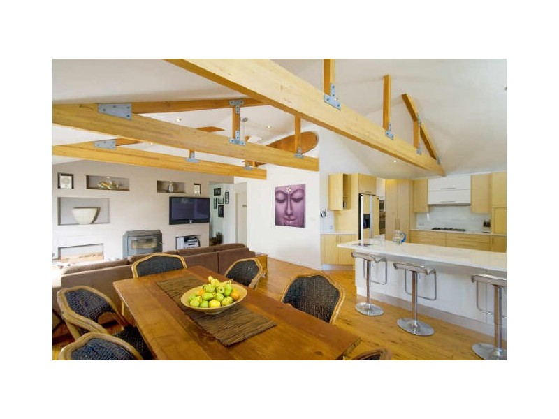 15 Robertson Road, North Curl Curl NSW 2099