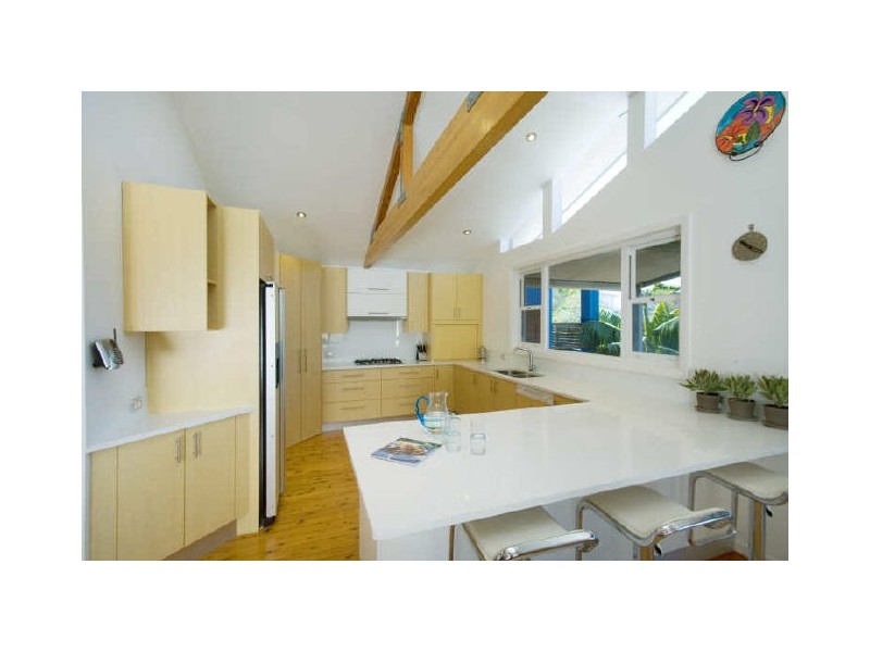 15 Robertson Road, North Curl Curl NSW 2099
