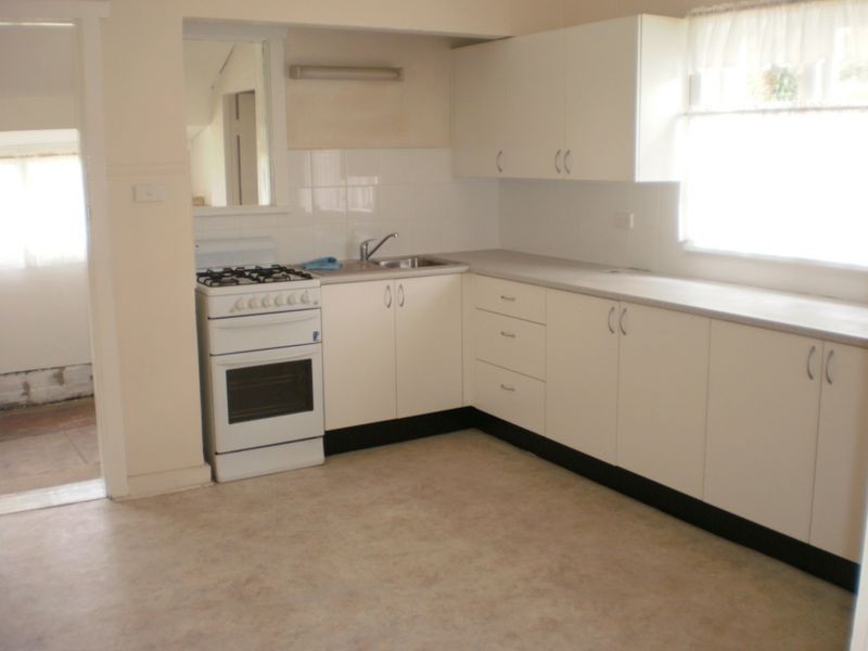 98 Wyadra Avenue, Freshwater NSW 2096