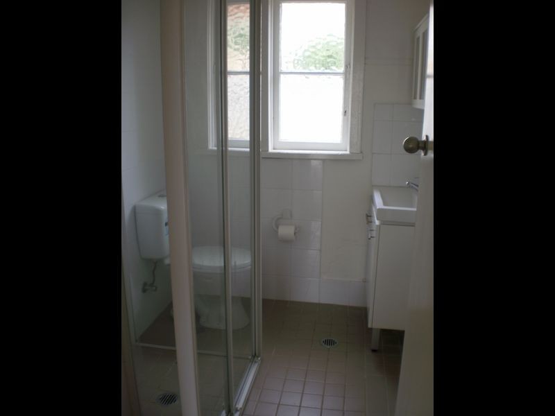 98 Wyadra Avenue, Freshwater NSW 2096