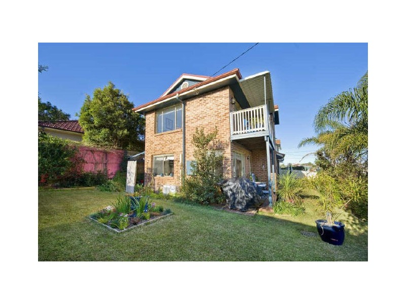 84A Headland Road, North Curl Curl NSW 2099