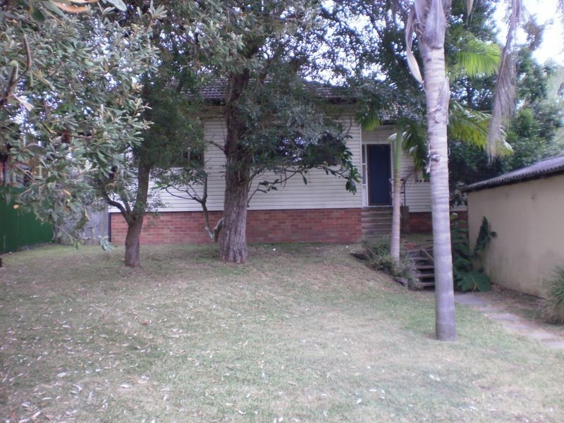 8 Reid Avenue, North Curl Curl NSW 2099